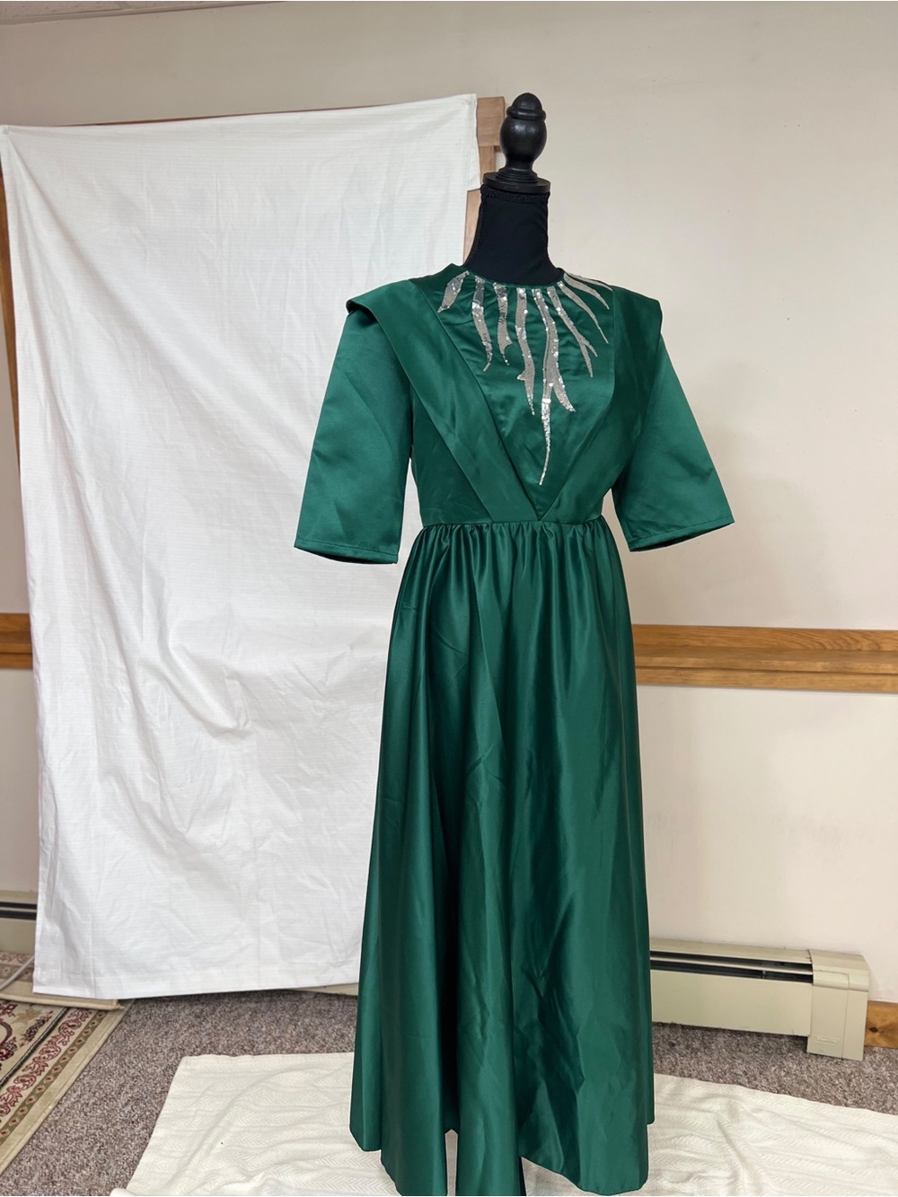 SHEIN Emerald Green Long Sleeve Satin Gown with Silver Accent